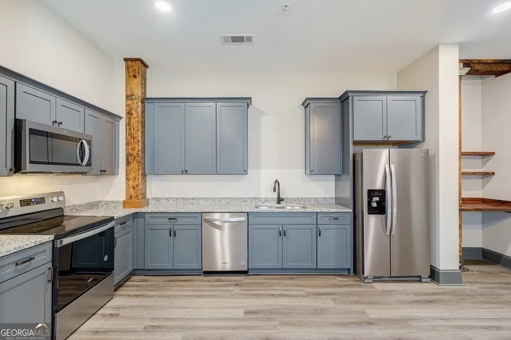 34 Depot ST Hartwell, GA 30643