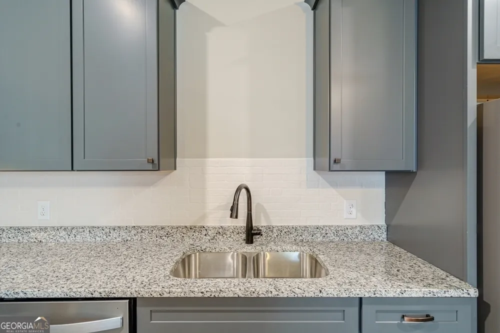 34 Depot ST Hartwell, GA 30643