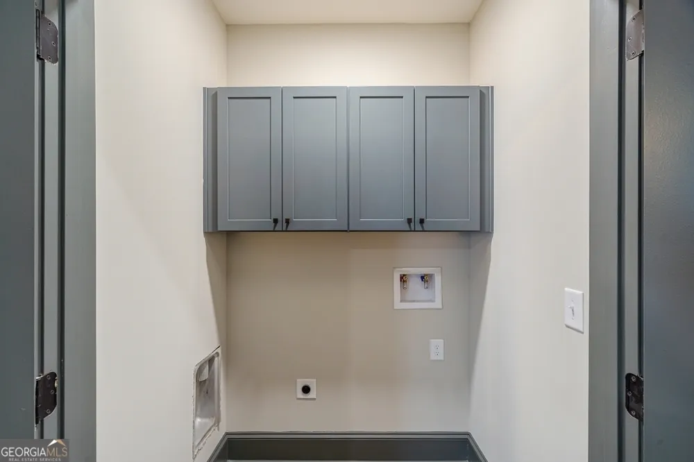 34 Depot ST Hartwell, GA 30643
