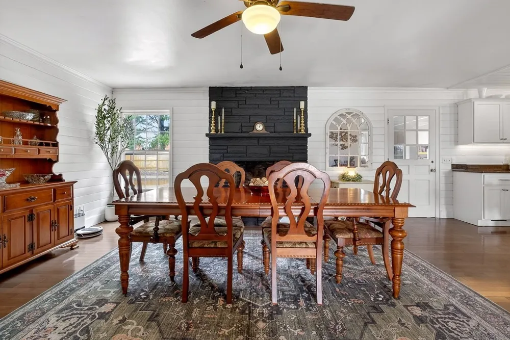 212 Oakland Dr Sparta, TN 38583
