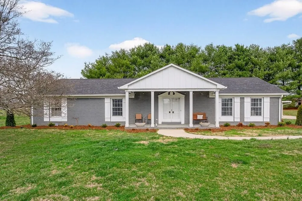 212 Oakland Dr Sparta, TN 38583