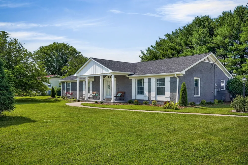 212 Oakland Dr Sparta, TN 38583