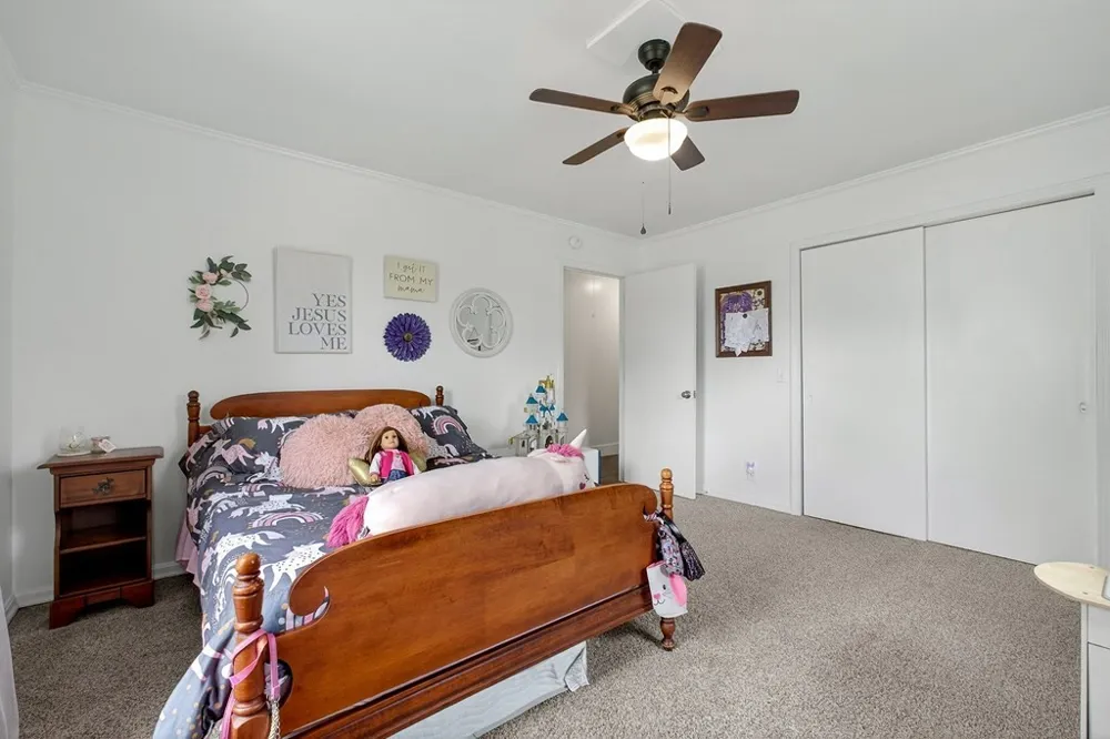 212 Oakland Dr Sparta, TN 38583