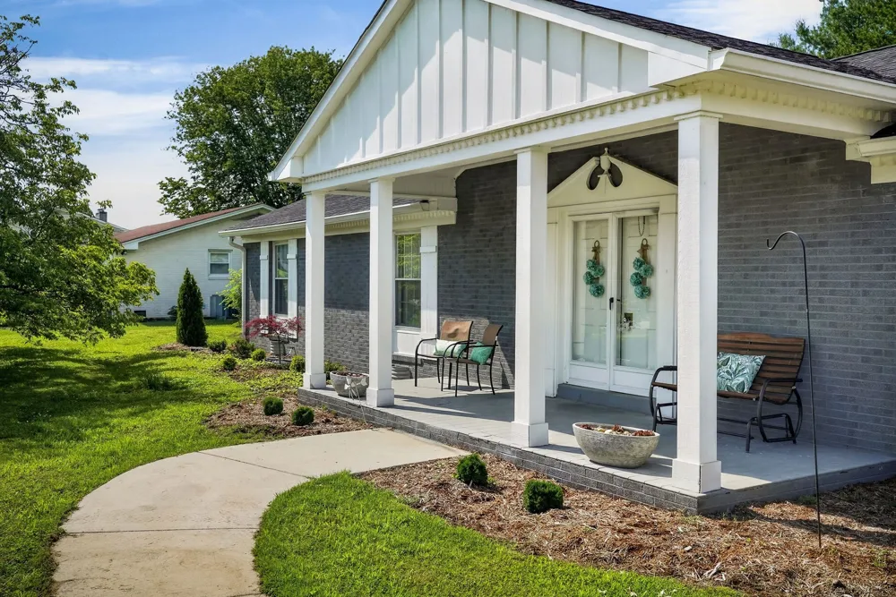 212 Oakland Dr Sparta, TN 38583