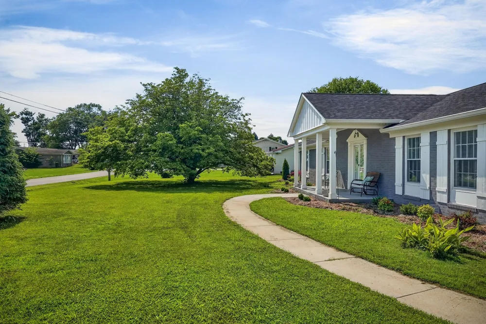 212 Oakland Dr Sparta, TN 38583