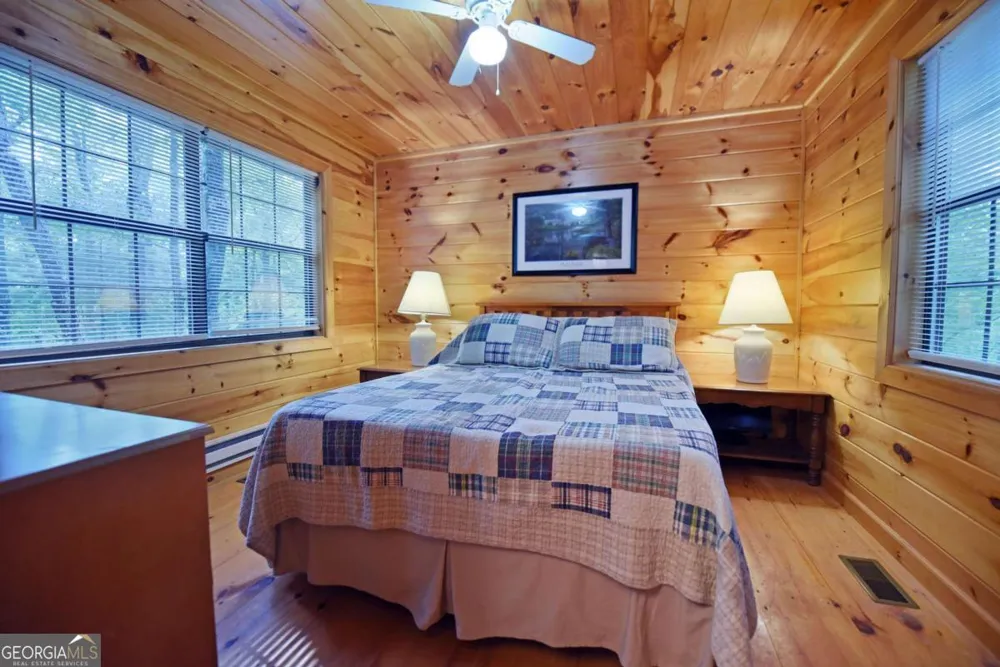 31 Eagle Feather DR Cherry Log, GA 30522