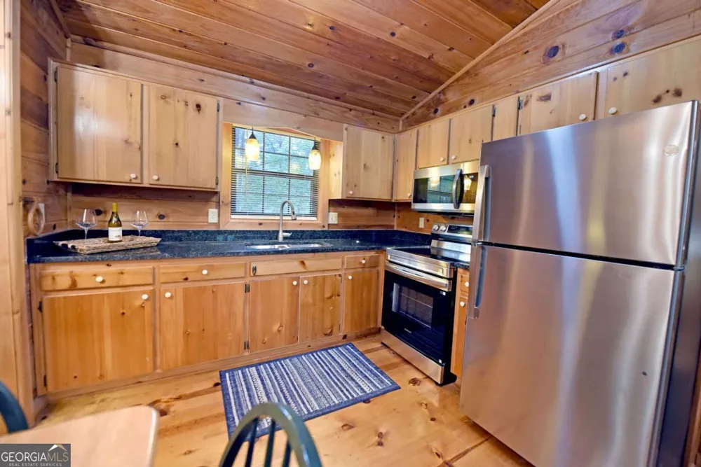31 Eagle Feather DR Cherry Log, GA 30522