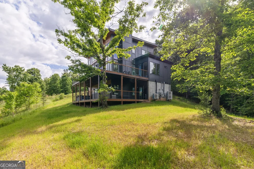 119 Brannon RDG Young Harris, GA 30582