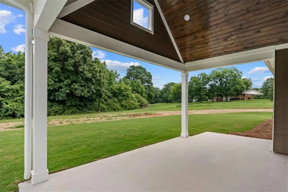 591 Welcome Road Roopville, GA 30170