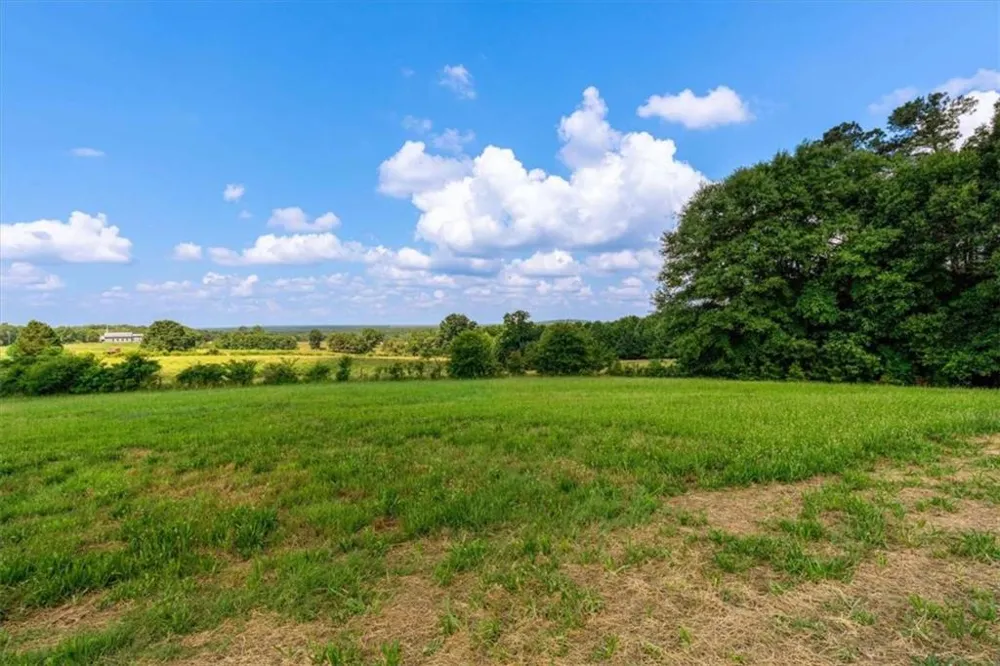 637 Welcome Road Roopville, GA 30170