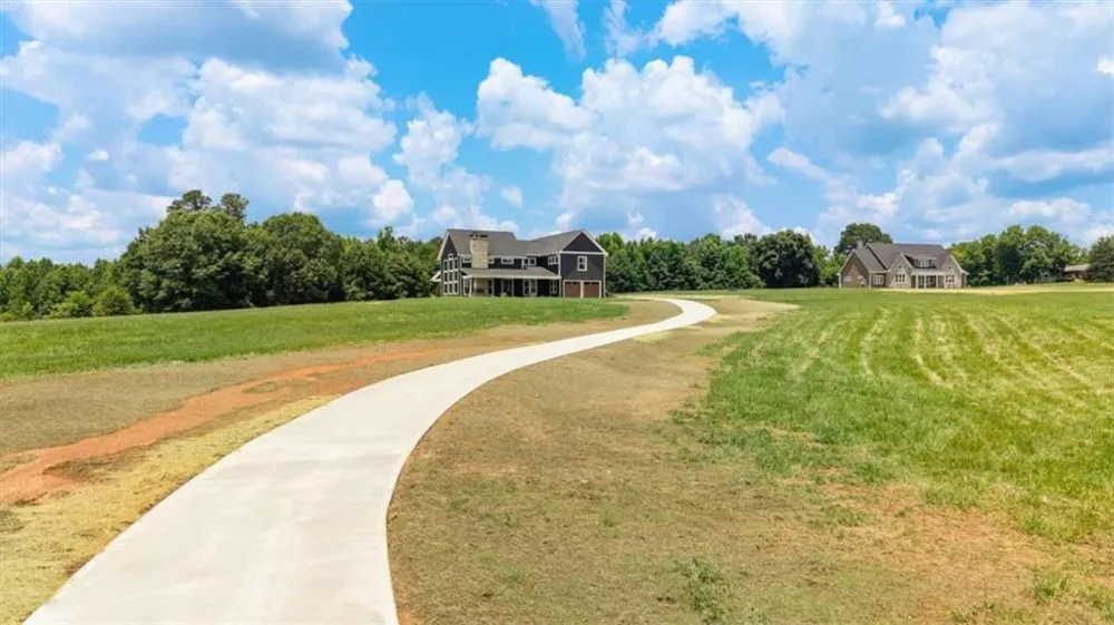 637 Welcome Road Roopville, GA 30170
