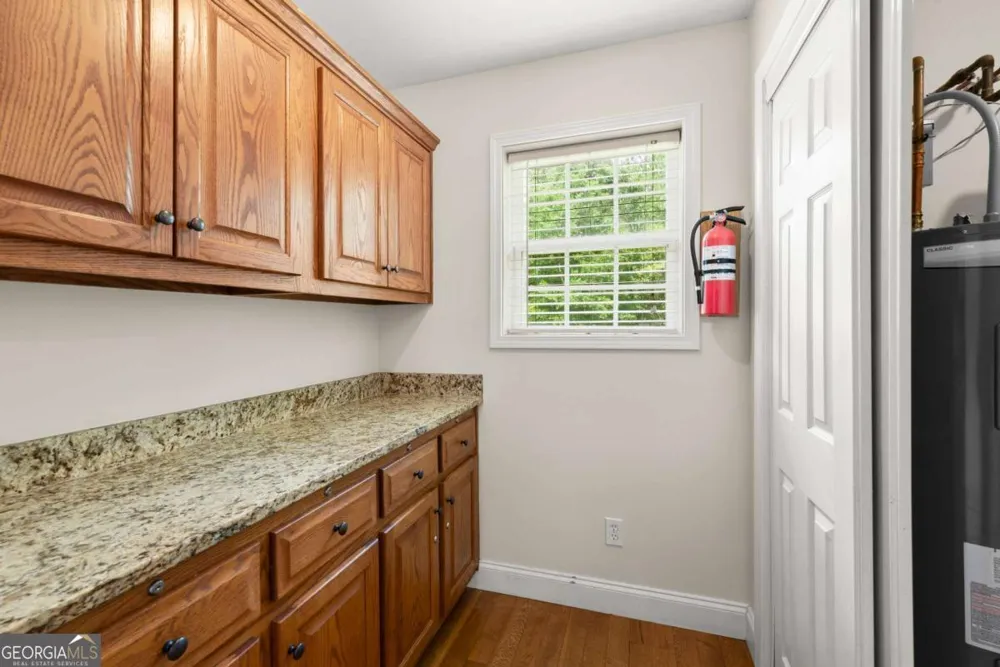 577 Everett Springs RD SW Calhoun, GA 30701