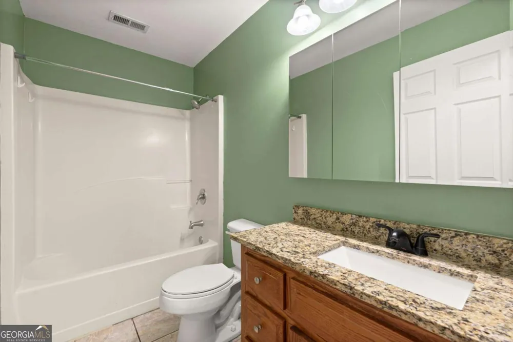 577 Everett Springs RD SW Calhoun, GA 30701