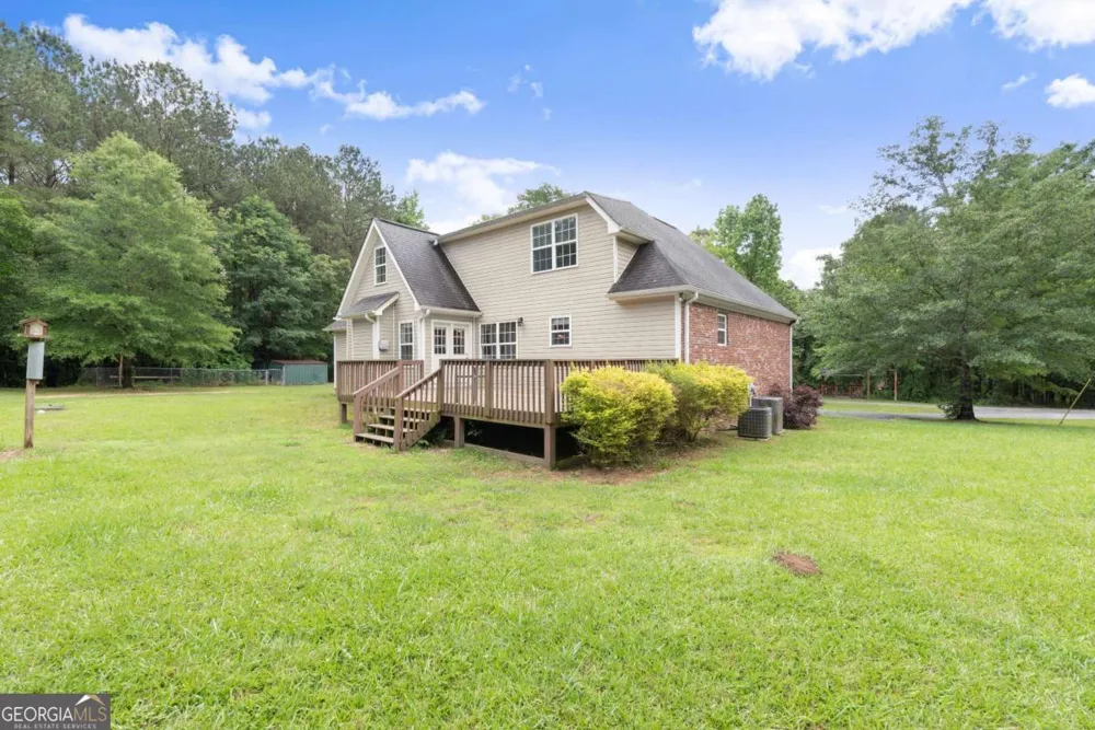 577 Everett Springs RD SW Calhoun, GA 30701