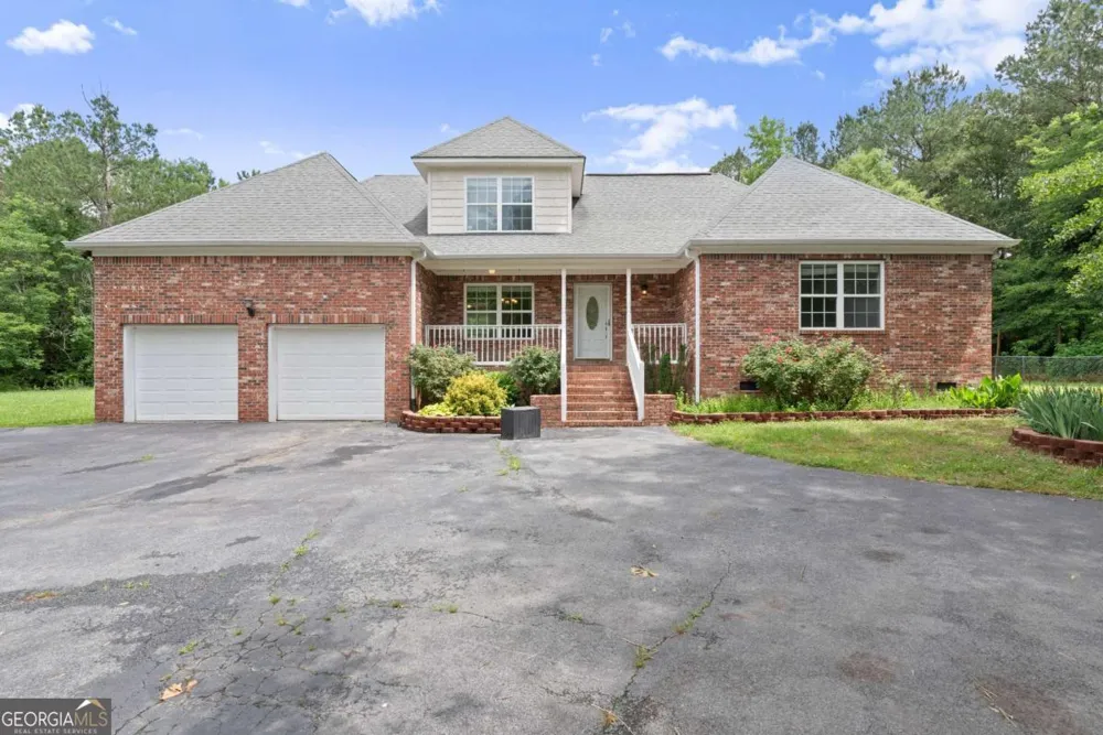 577 Everett Springs RD SW Calhoun, GA 30701