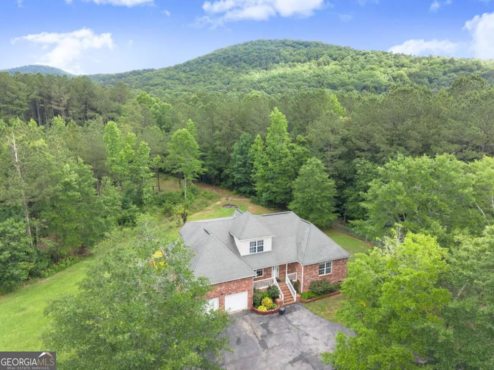 577 Everett Springs RD SW Calhoun, GA 30701