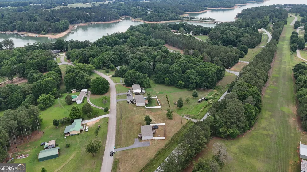 460 Mount Olivet RD Hartwell, GA 30643