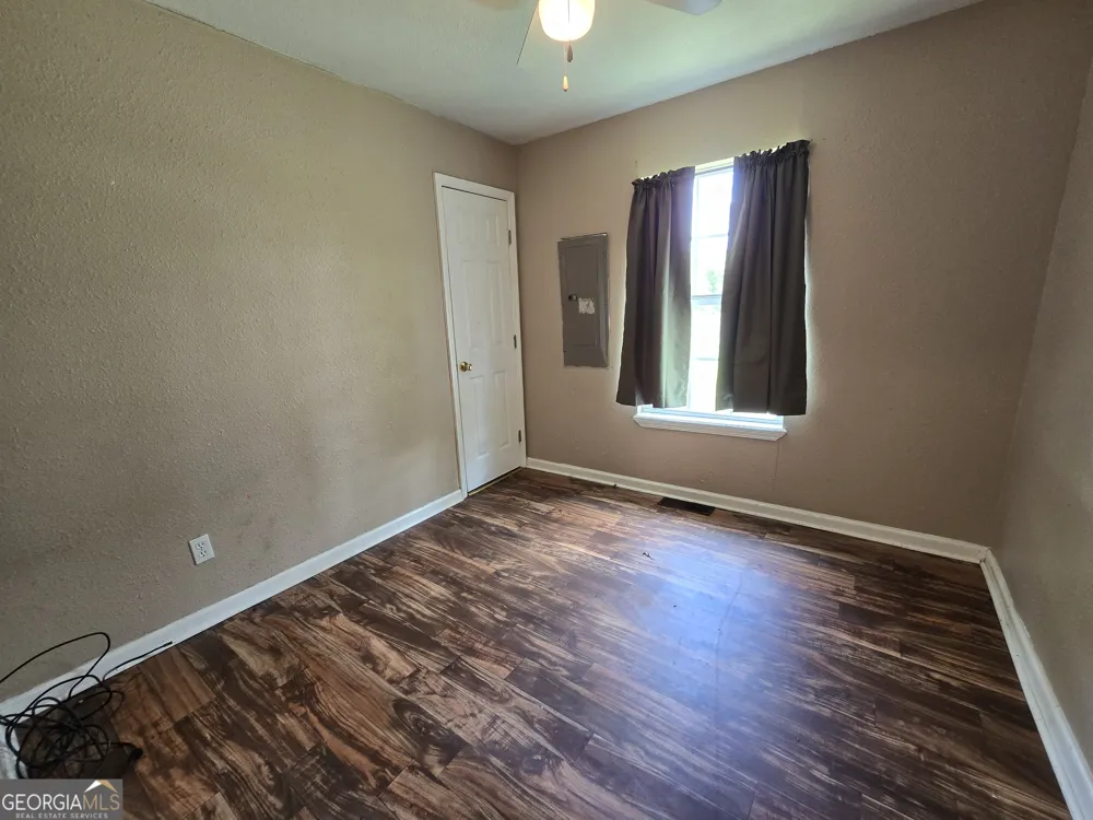 2721 Dogwood CIR Valdosta, GA 31602