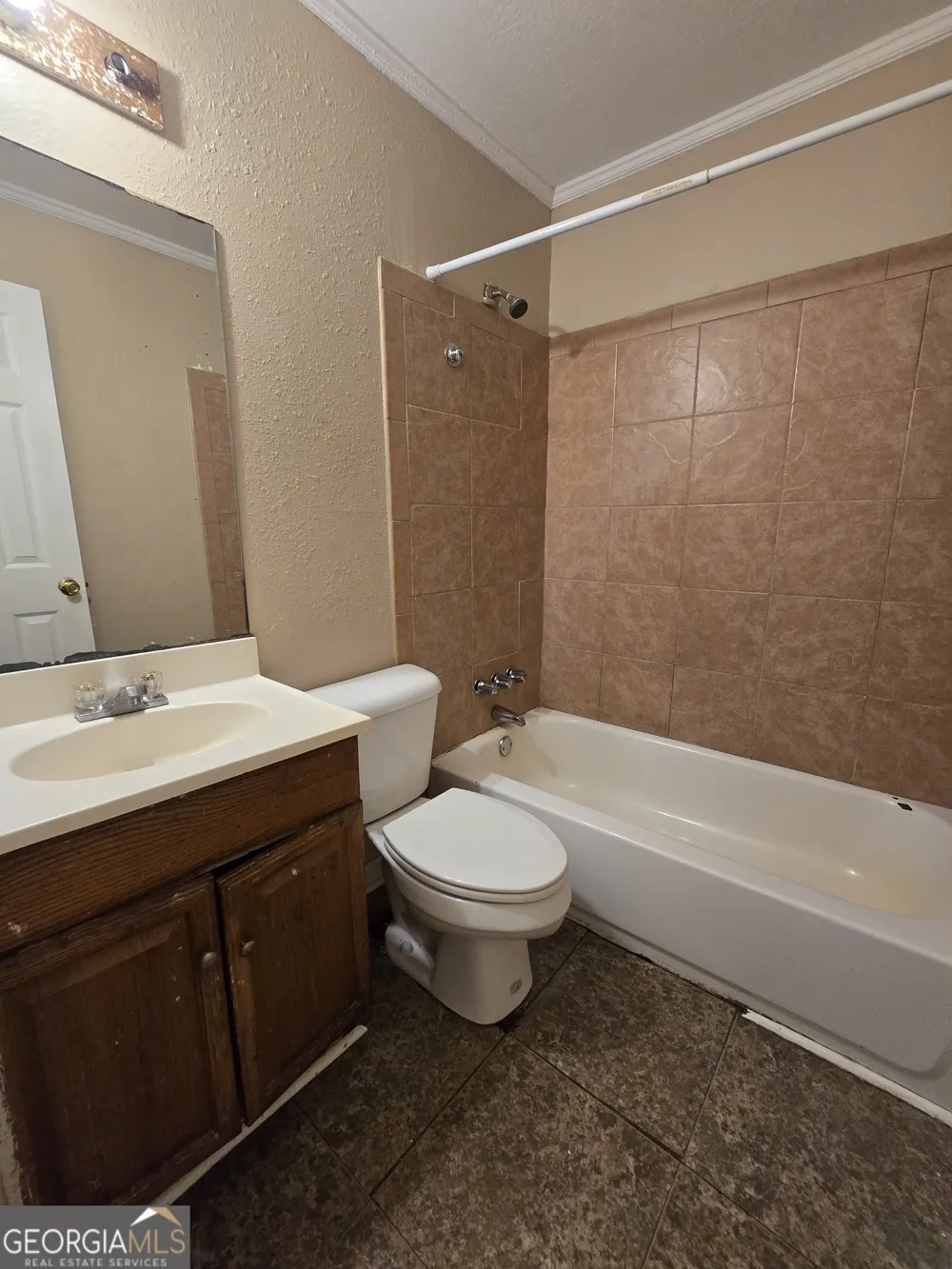 2721 Dogwood CIR Valdosta, GA 31602