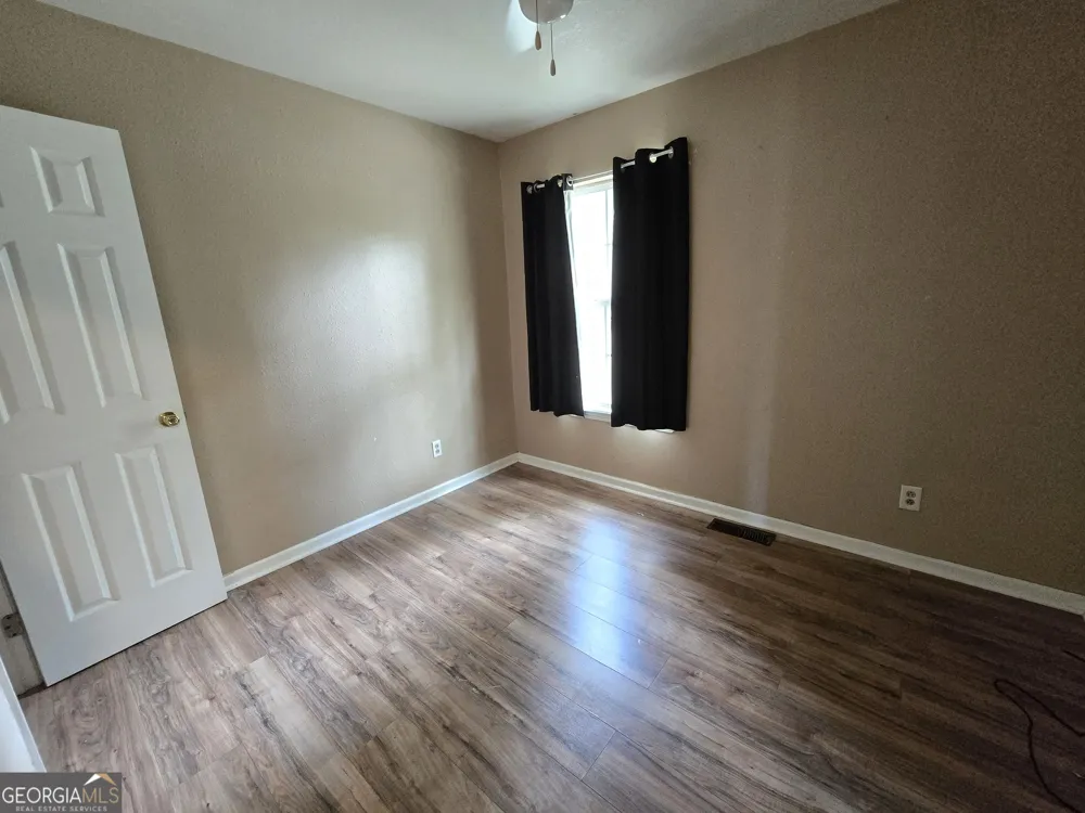 2721 Dogwood CIR Valdosta, GA 31602