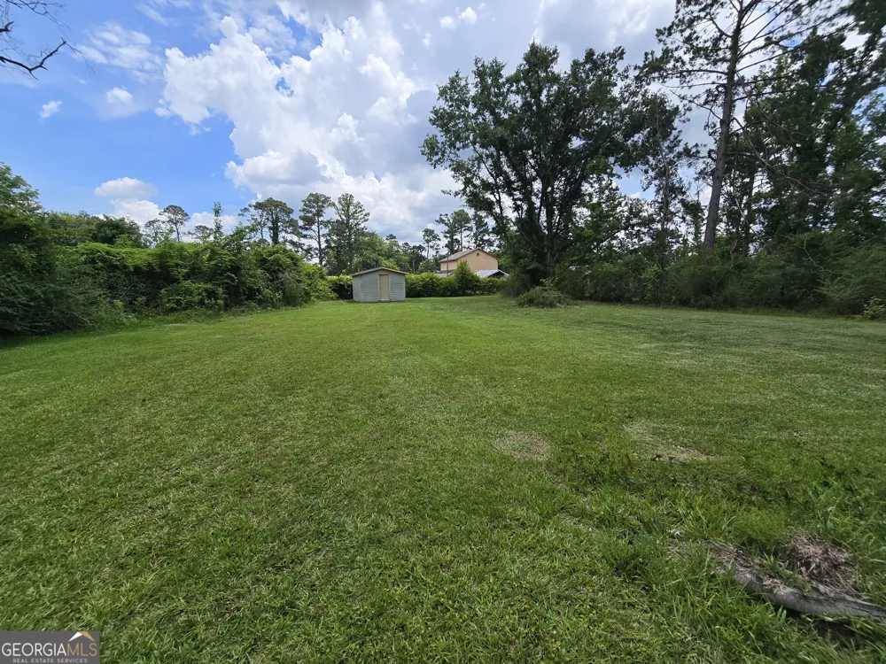 2721 Dogwood CIR Valdosta, GA 31602