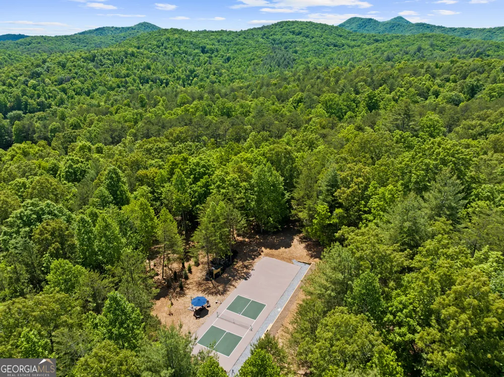 211 Brannon Ridge Young Harris, GA 30582