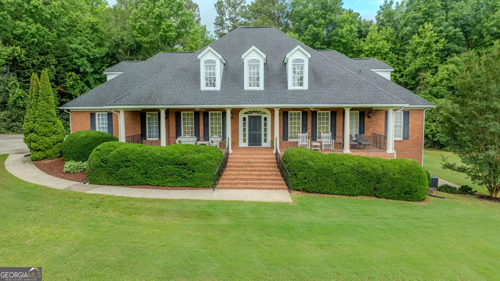699 Bankstown RD Brooks, GA 30205