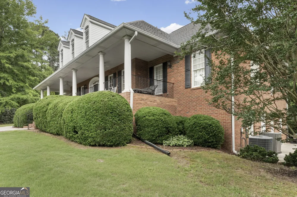 699 Bankstown RD Brooks, GA 30205