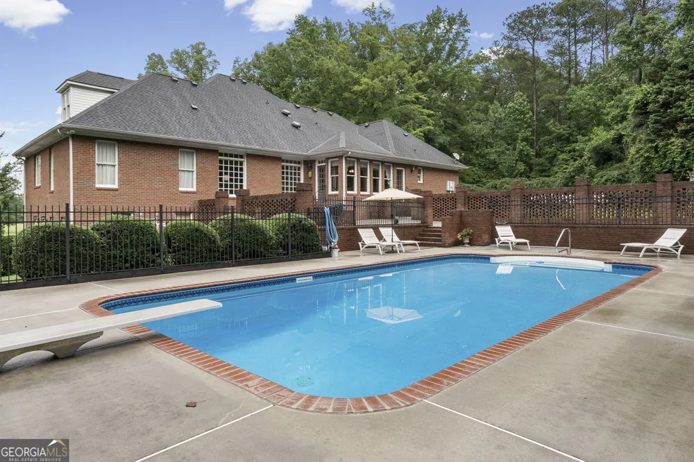 699 Bankstown RD Brooks, GA 30205