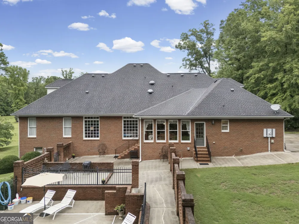 699 Bankstown RD Brooks, GA 30205