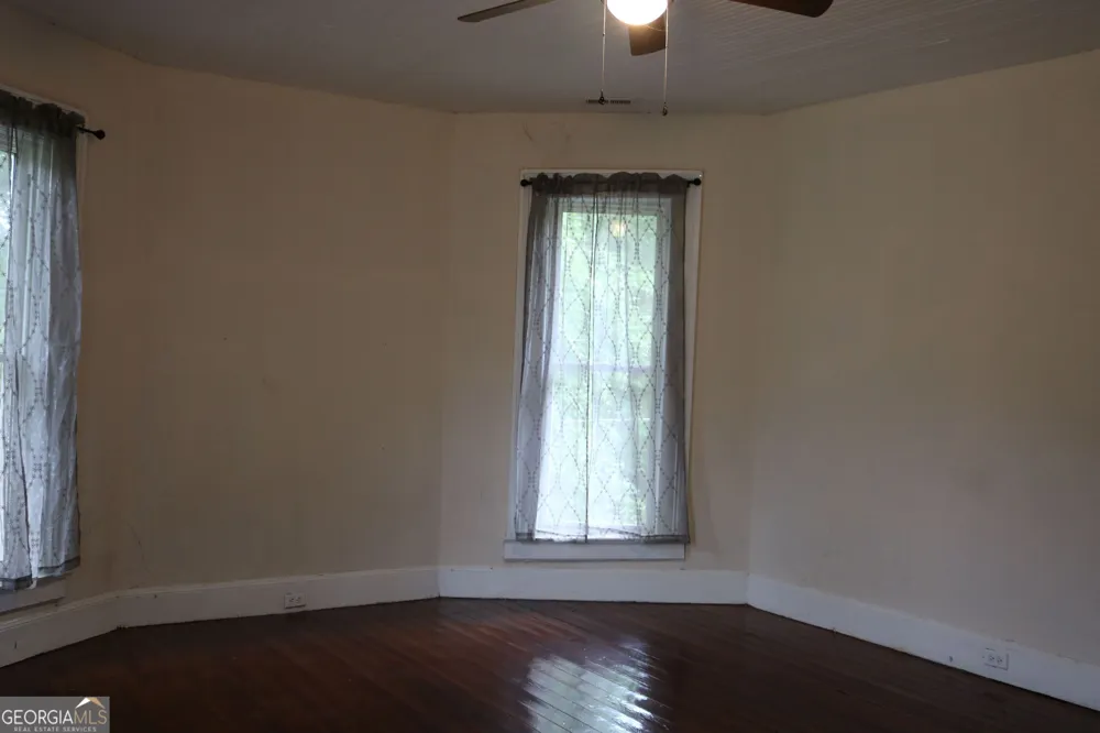 88 Railroad AVE Carlton, GA 30627