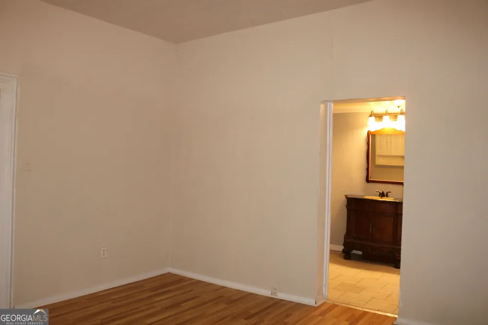 88 Railroad AVE Carlton, GA 30627