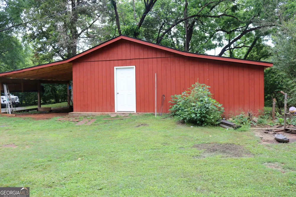 88 Railroad AVE Carlton, GA 30627