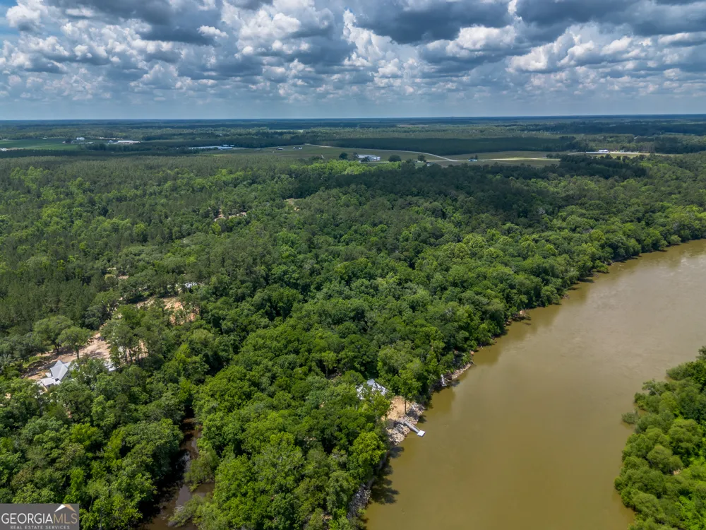 0 Red Oak DR Jesup, GA 31545