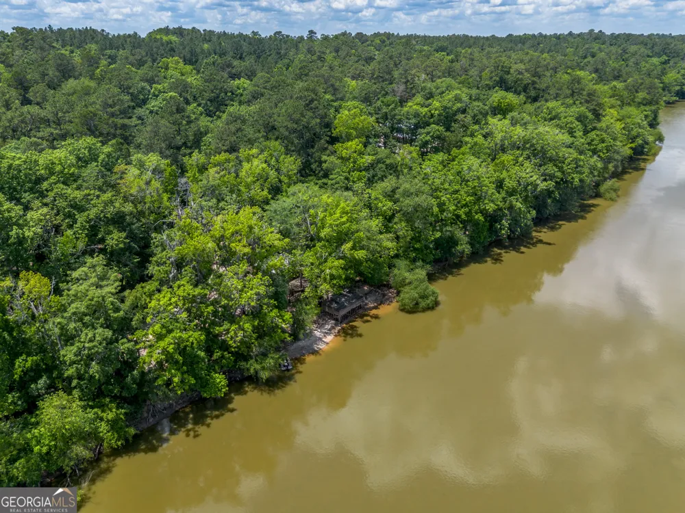 0 Red Oak DR Jesup, GA 31545
