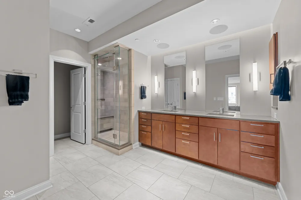 333 Massachusetts Avenue #503 Indianapolis, IN 46204