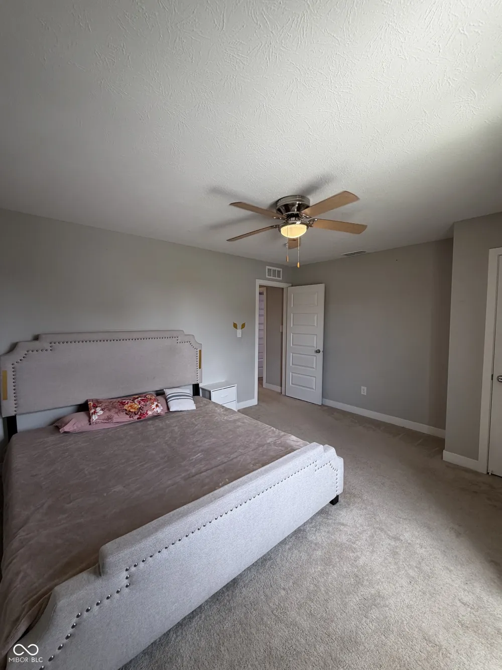 406 Switchgrass Lane Whiteland, IN 46184