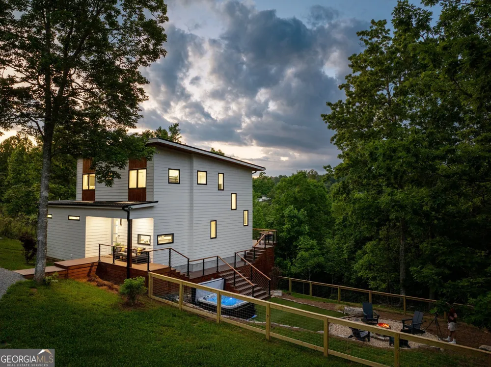 210 Brannon Ridge Young Harris, GA 30582