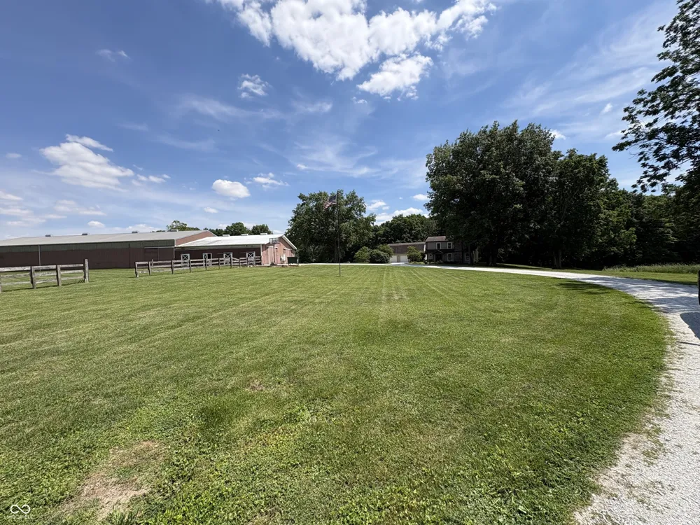 2827 W Wabash Chapel Covington, IN 47932