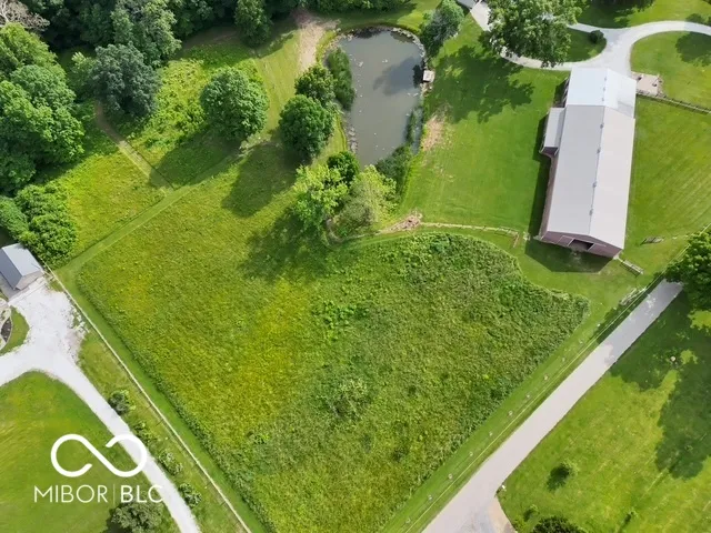 2827 W Wabash Chapel Covington, IN 47932
