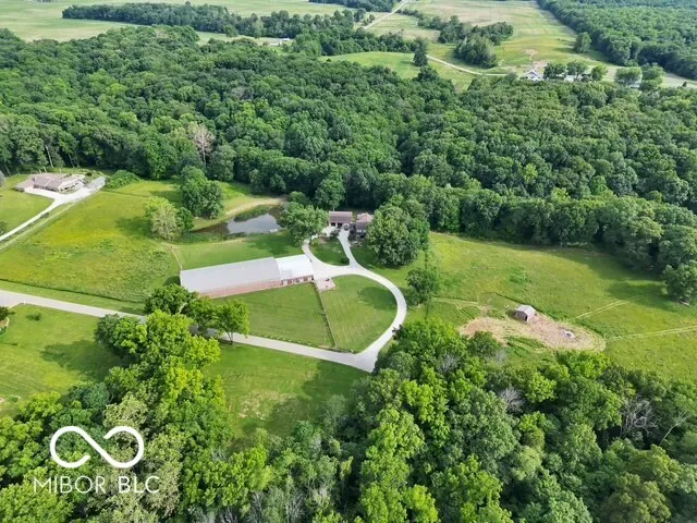 2827 W Wabash Chapel Covington, IN 47932