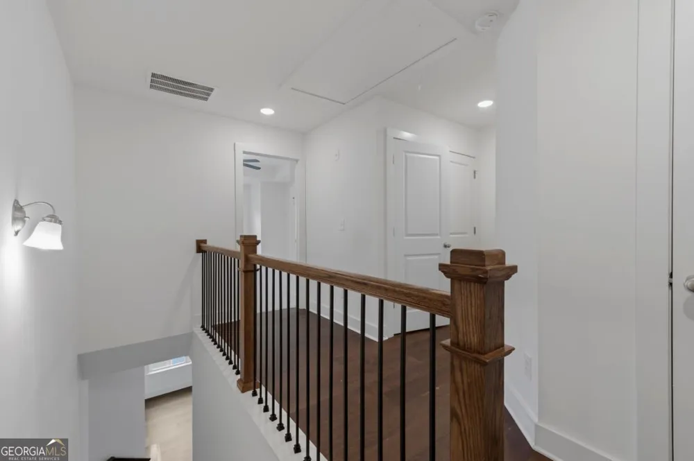 82 Auburn Run Lane Auburn, GA 30011