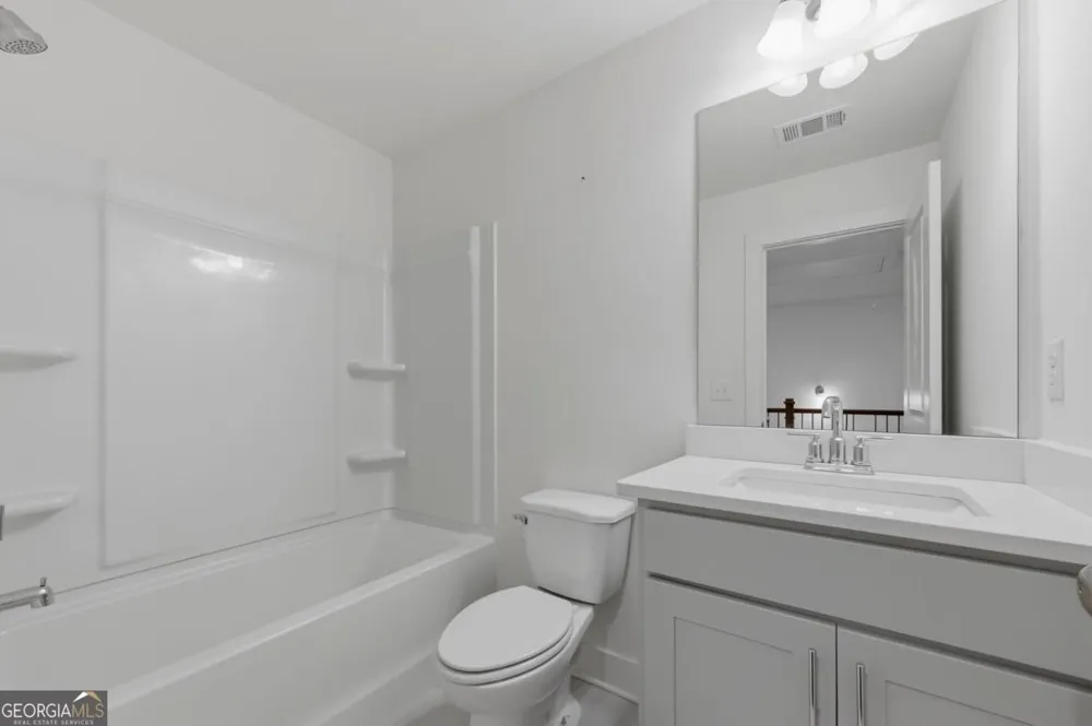 82 Auburn Run Lane Auburn, GA 30011