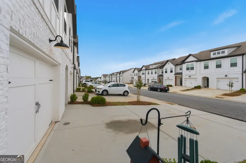 82 Auburn Run Lane Auburn, GA 30011