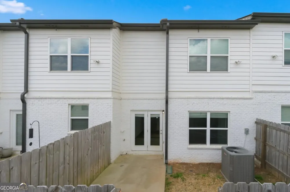 82 Auburn Run Lane Auburn, GA 30011