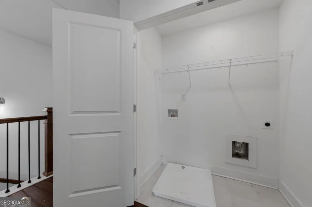 82 Auburn Run Lane Auburn, GA 30011