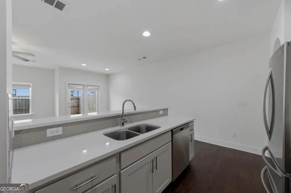 82 Auburn Run Lane Auburn, GA 30011