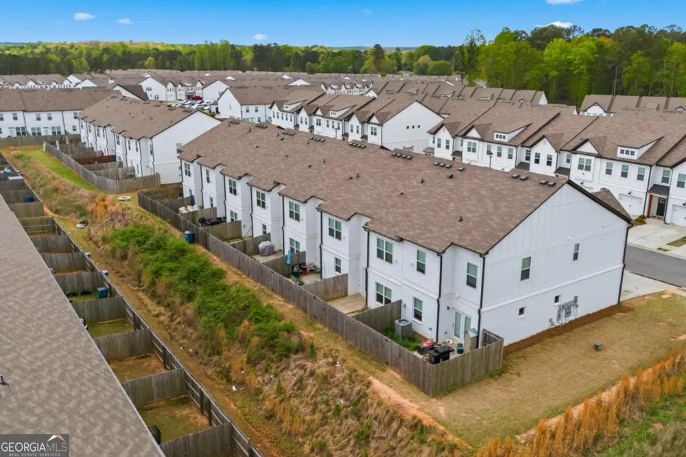 82 Auburn Run Lane Auburn, GA 30011