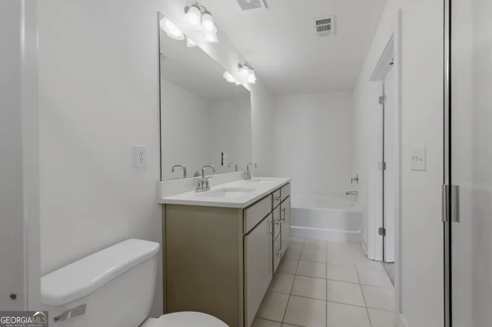 82 Auburn Run Lane Auburn, GA 30011