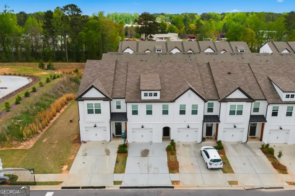 82 Auburn Run Lane Auburn, GA 30011